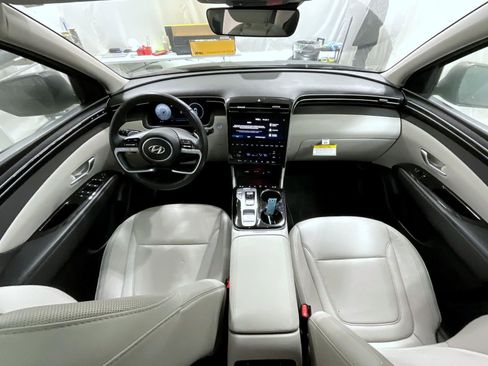 Certified 2023 Hyundai Tucson Limited w/ Winter Package image 15