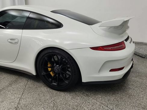 Used 2014 Porsche 911 GT3 RWD image 16