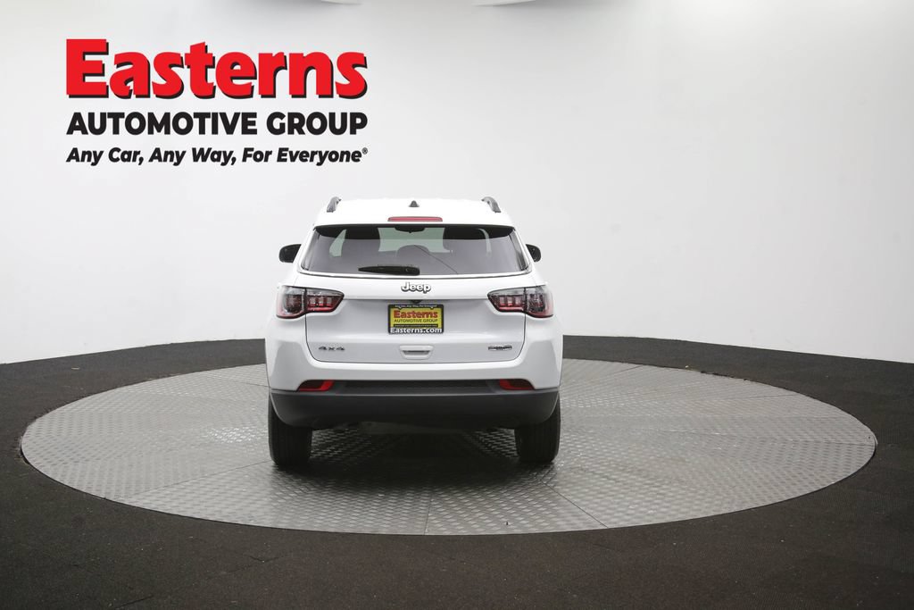 Used 2024 Jeep Compass Latitude AWD/4WD image 34