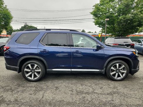 Certified 2023 Honda Pilot Touring image 7