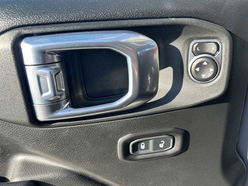 Used 2021 Jeep Wrangler Unlimited Rubicon image 23