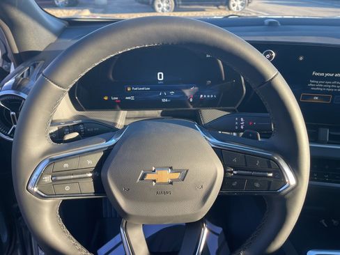 New 2026 Chevrolet Equinox LT w/ Convenience Package II image 22