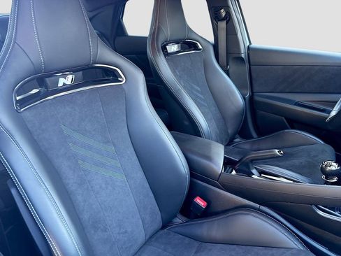 Used 2025 Hyundai Elantra N image 28