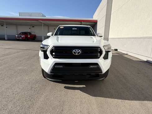 New 2026 Toyota Tacoma SR5 AWD/4WD image 31