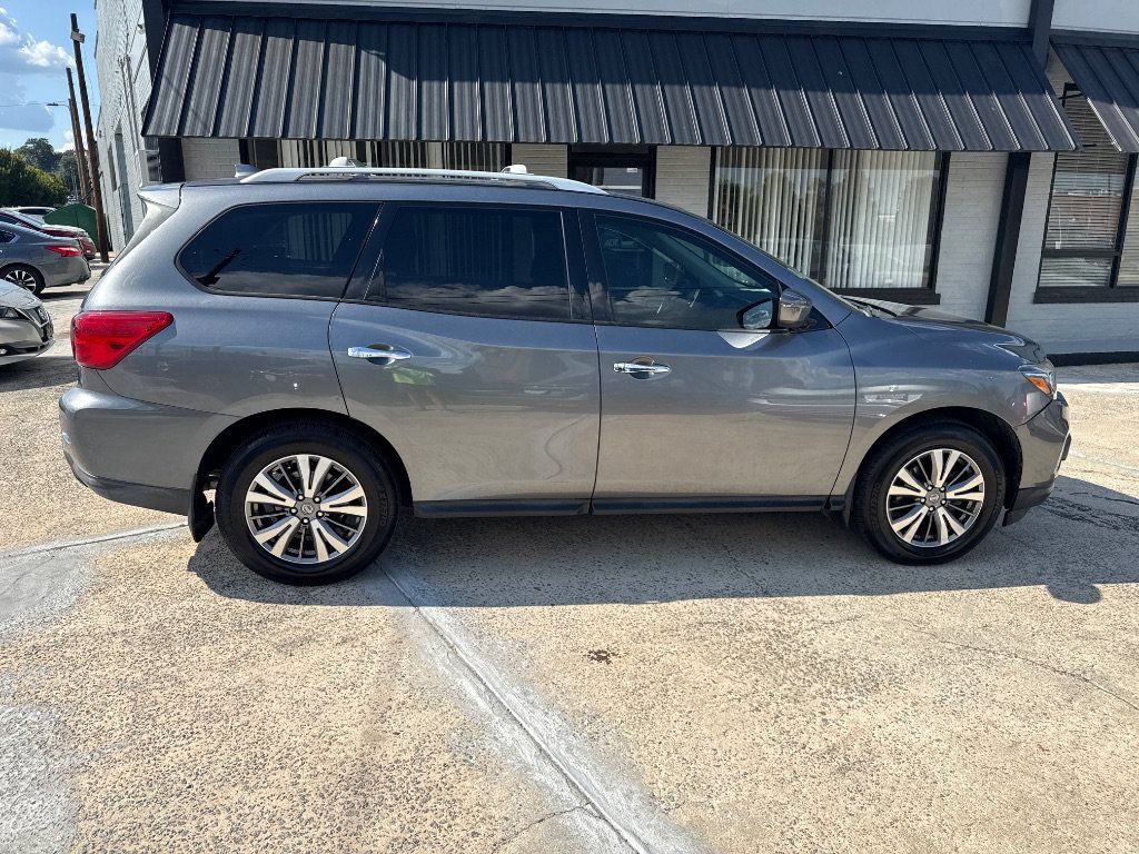 Used 2020 Nissan Pathfinder S FWD image 8