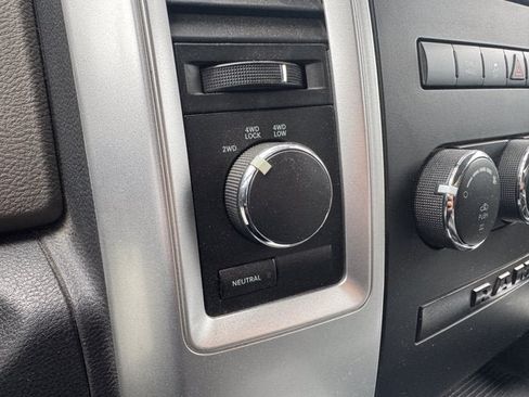 Used 2012 RAM 1500 Classic SLT w/ Luxury Group AWD/4WD image 20