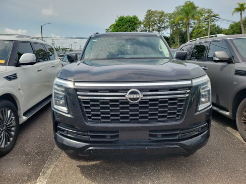 Used 2025 Nissan Armada SV RWD image 2