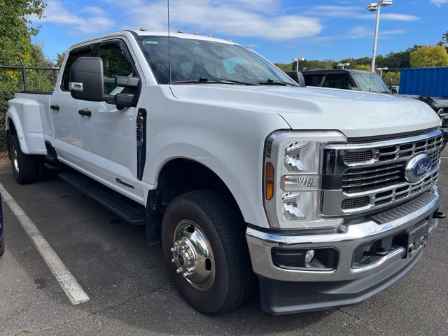 Used 2024 Ford F350 XLT w/ 360-Degree Camera Package AWD/4WD image 2