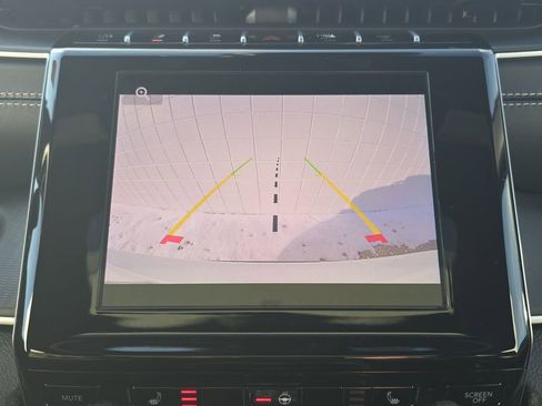 Used 2025 Jeep Grand Cherokee L Altitude image 15