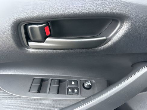 Used 2025 Toyota Corolla LE image 22