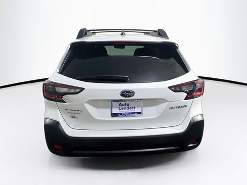 Used 2024 Subaru Outback Premium AWD/4WD image 6