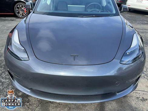 Used 2023 Tesla Model 3 Standard Range image 95