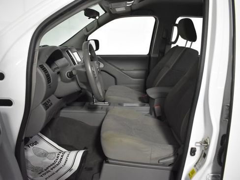 Used 2019 Nissan Frontier SV AWD/4WD image 11