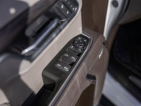 Used 2026 Chevrolet Silverado 1500 LTZ image 25