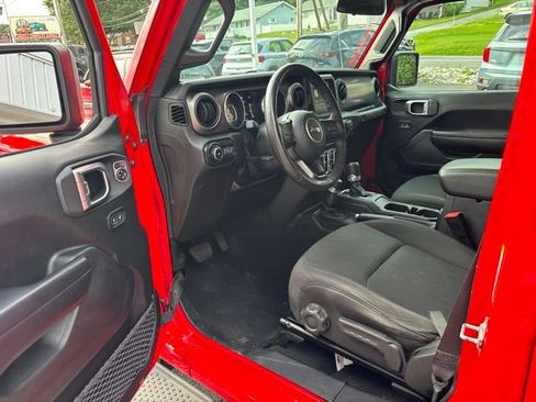 Used 2019 Jeep Wrangler Unlimited Sport S AWD/4WD image 12