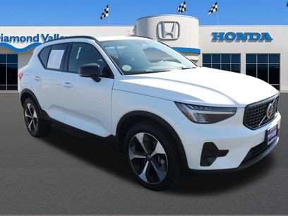 Used 2024 Volvo XC40 B5 Core