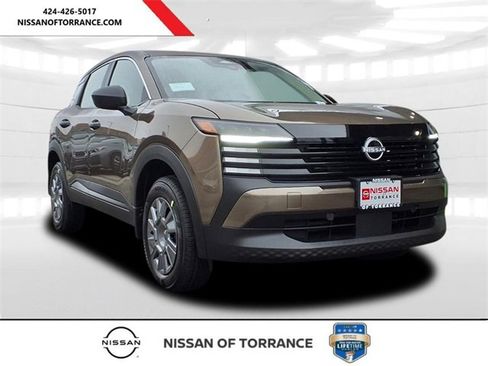 New 2026 Nissan Kicks S image 1