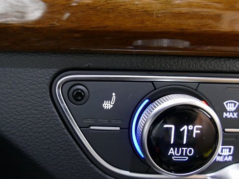 Certified 2023 Audi Q5 2.0T Premium Plus image 22