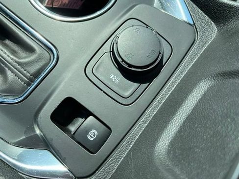 Used 2018 Chevrolet Traverse LT AWD/4WD image 29