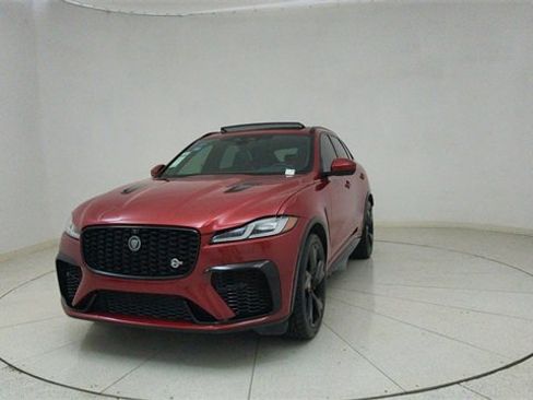Used 2022 Jaguar F-PACE SVR image 68