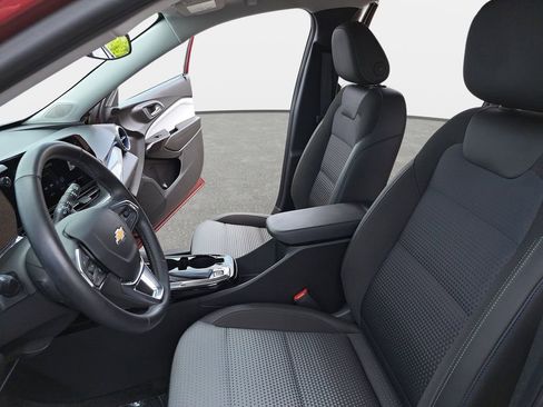 Used 2024 Chevrolet Trax LT w/ Driver Confidence Package FWD image 16