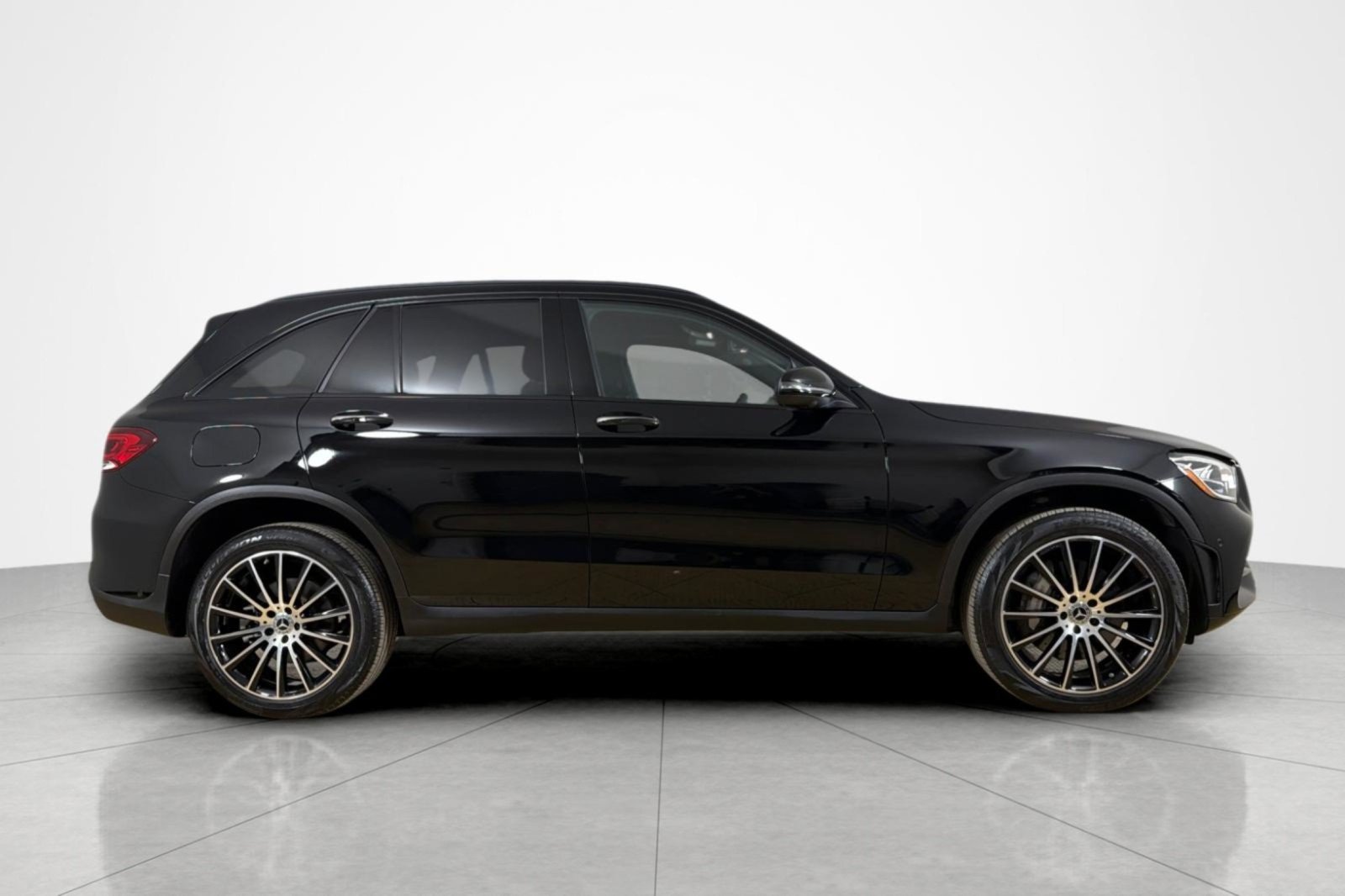 Used 2022 Mercedes-Benz GLC 300 image 6