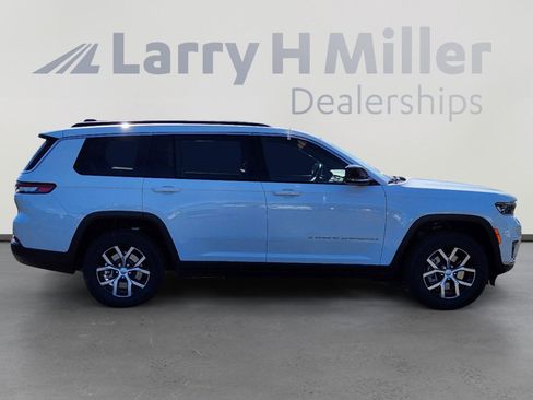 New 2025 Jeep Grand Cherokee L Limited w/ Trailer Tow Package image 4