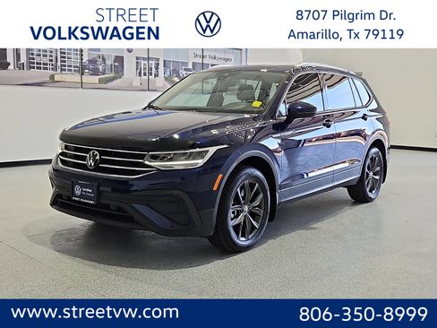 Certified 2023 Volkswagen Tiguan SE w/ Panoramic Sunroof Package FWD image 1