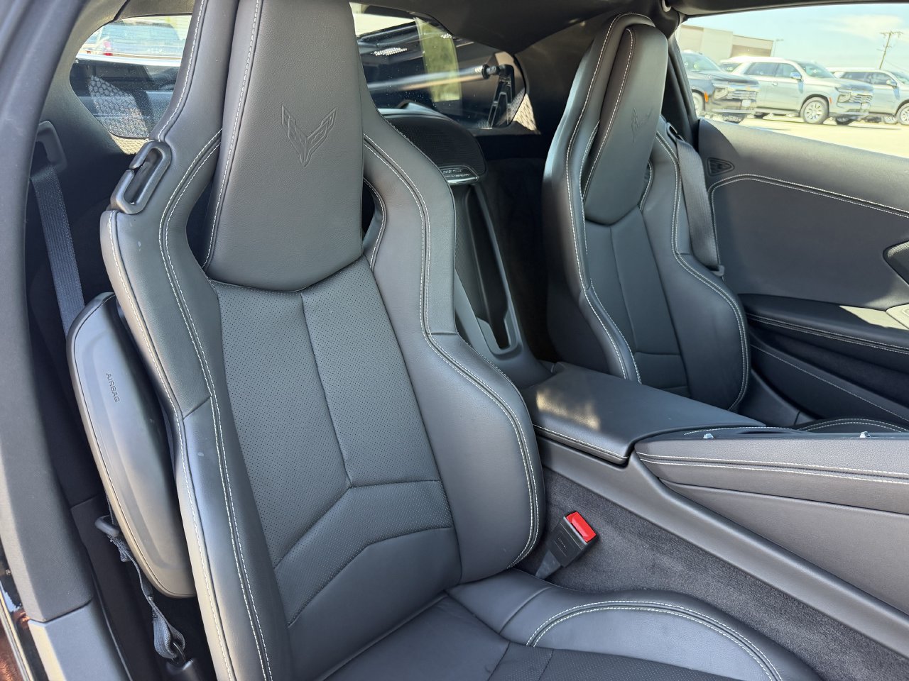 Used 2024 Chevrolet Corvette Stingray Coupe w/ 1LT RWD image 23