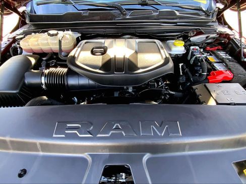 Certified 2025 RAM 1500 Laramie image 28