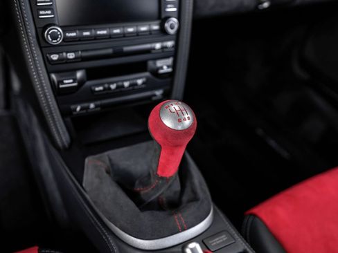 Used 2011 Porsche 911 GT2 RS RWD image 22