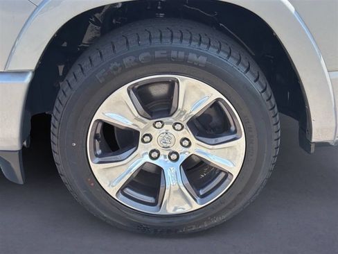 Used 2022 RAM 1500 Laramie RWD image 10