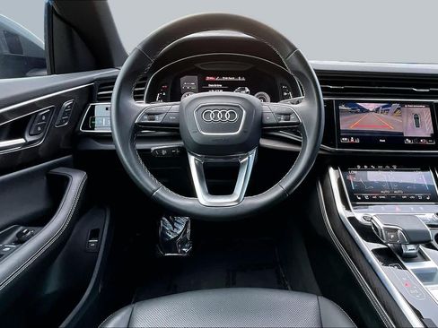 Used 2023 Audi Q8 Prestige w/ Prestige Package AWD/4WD image 6