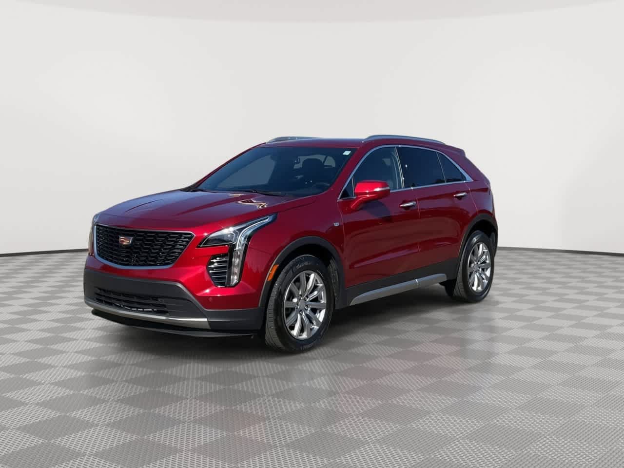 Certified 2023 Cadillac XT4 Premium Luxury w/ Cold Weather Package AWD/4WD image 4