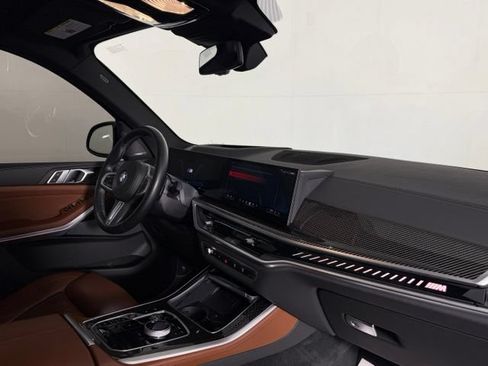 Used 2024 BMW X5 M60i AWD/4WD image 22