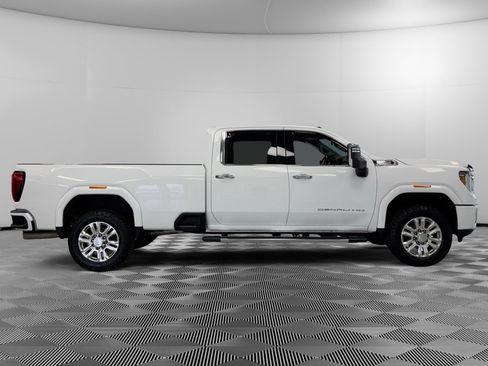 Used 2020 GMC Sierra 3500 Denali w/ Denali Ultimate Package image 9