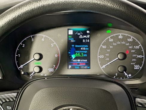 Used 2025 Toyota Corolla LE AWD/4WD image 35