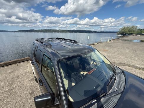 Used 2010 Ford Explorer Eddie Bauer AWD/4WD image 10
