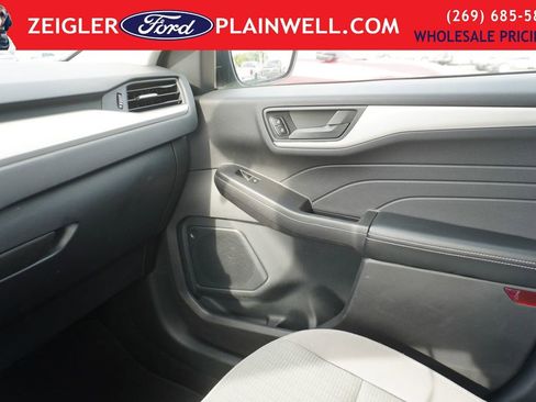 Used 2021 Ford Escape S image 29