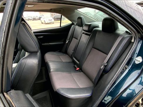 Used 2018 Toyota Corolla SE w/ SE Premium Package image 20