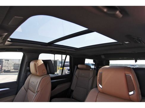 New 2026 Cadillac Escalade Luxury w/ Touring Package image 24