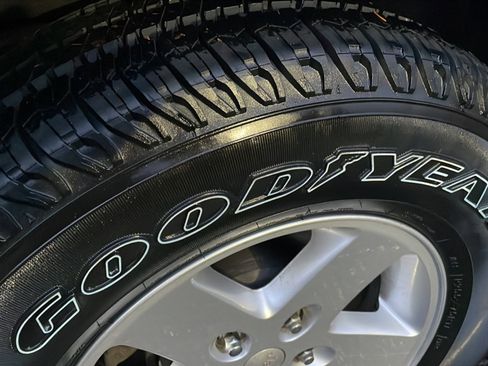 Used 2014 Jeep Wrangler Unlimited Sport w/ Quick Order Package 24S image 18