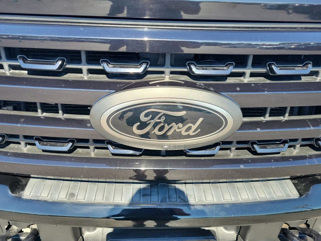 Used 2023 Ford F250 Lariat w/ Black Appearance Package AWD/4WD image 31