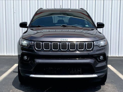 Used 2024 Jeep Compass Limited AWD/4WD image 3