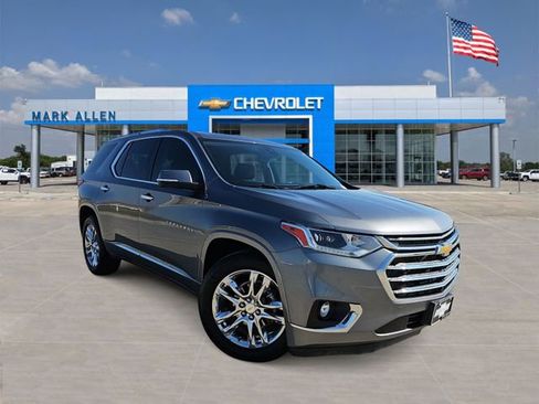 Used 2021 Chevrolet Traverse High Country image 1