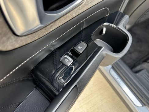 Used 2023 Kia Sorento SX Prestige image 33