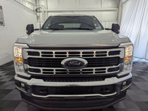 Used 2025 Ford F250 XLT AWD/4WD image 4