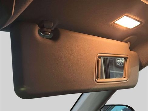 Used 2012 Toyota Highlander 4WD image 35