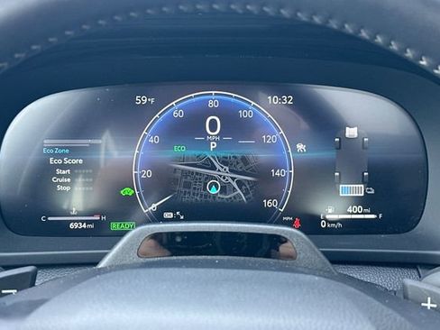 Used 2025 Toyota Crown Signia Limited image 28