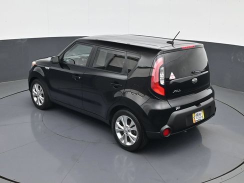 Used 2015 Kia Soul + FWD image 19